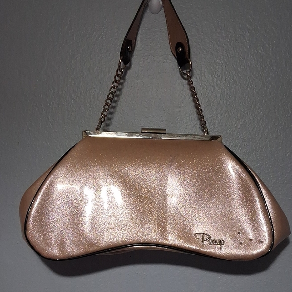 Pinup Couture Cream Shoulder Bag - Picture 9 of 9